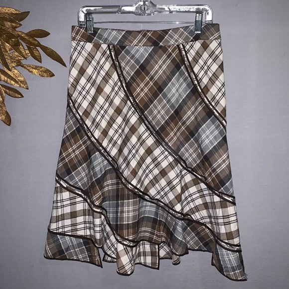 Mexx Dresses & Skirts - NWT - Mexx Brown Plaid Pieces Skirt - Size 8